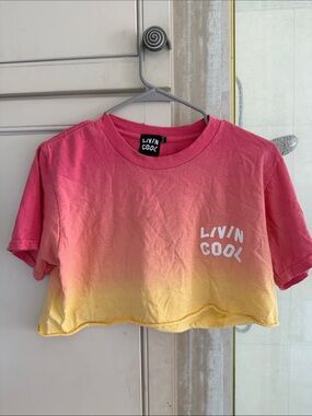 LIVINCOOL Pink Yellow Ombre Crop Tee